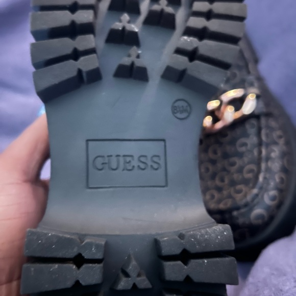 Mini Guess Platforms - Picture 3 of 4